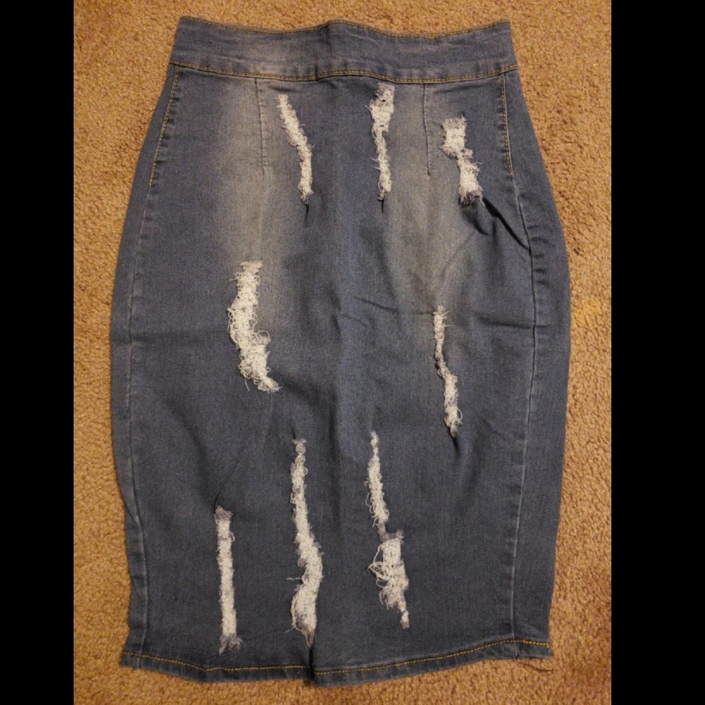 SOLD - Picture 3 of 4